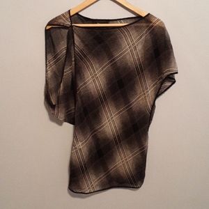 BCBG Maxazria top medium